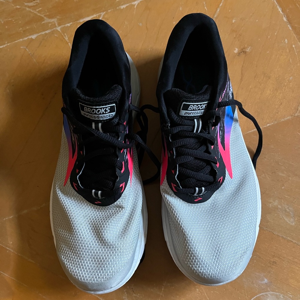 Men’s Brooks Sneakers